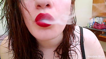 BBW Girl Smokes 2 Cigarettes At The Same Time Smoking Fetish