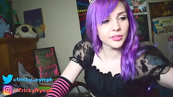 Cute Emo Camgirl Fingers Herself And Twerks For You